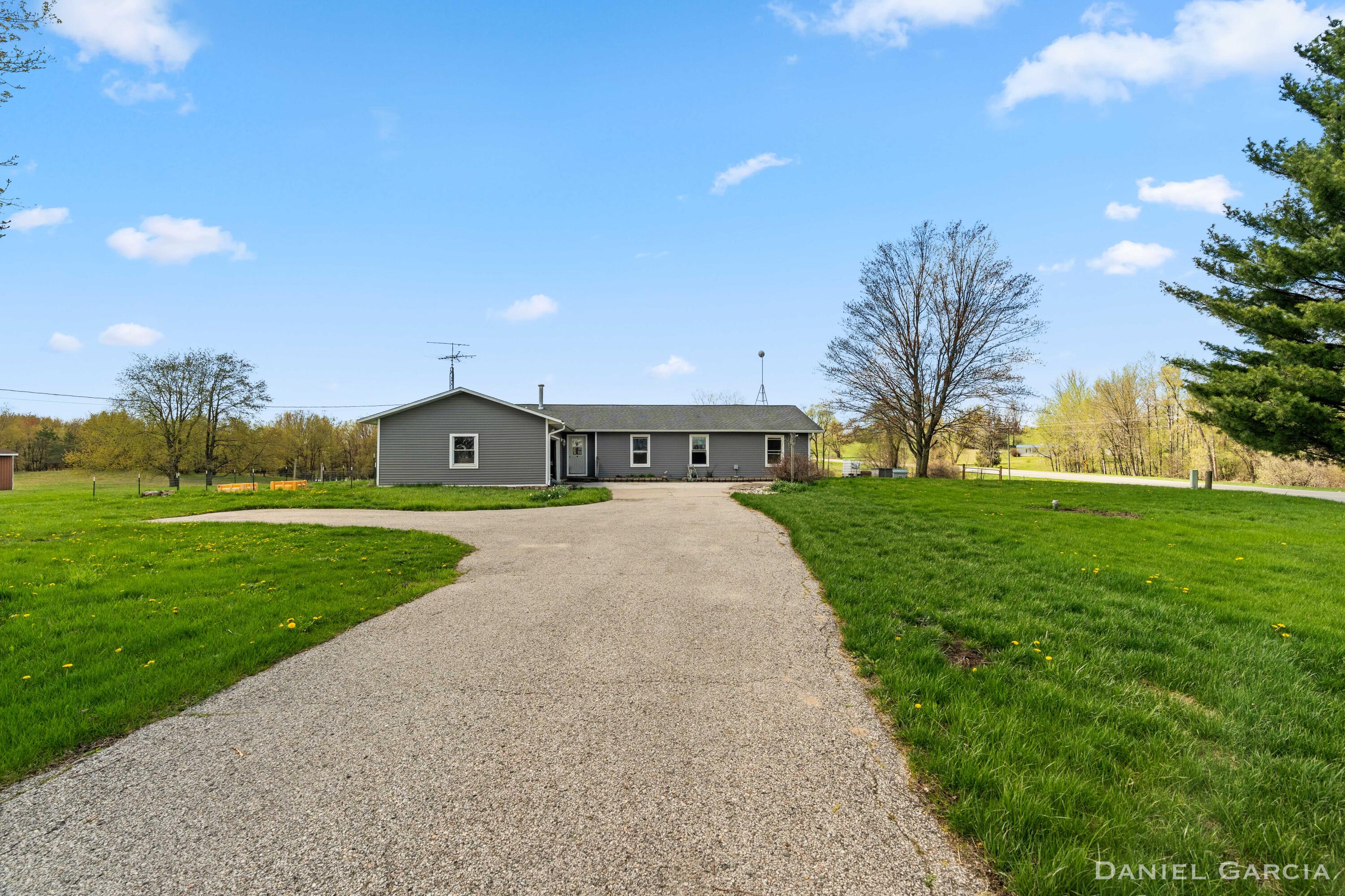 3949 N 200th Avenue