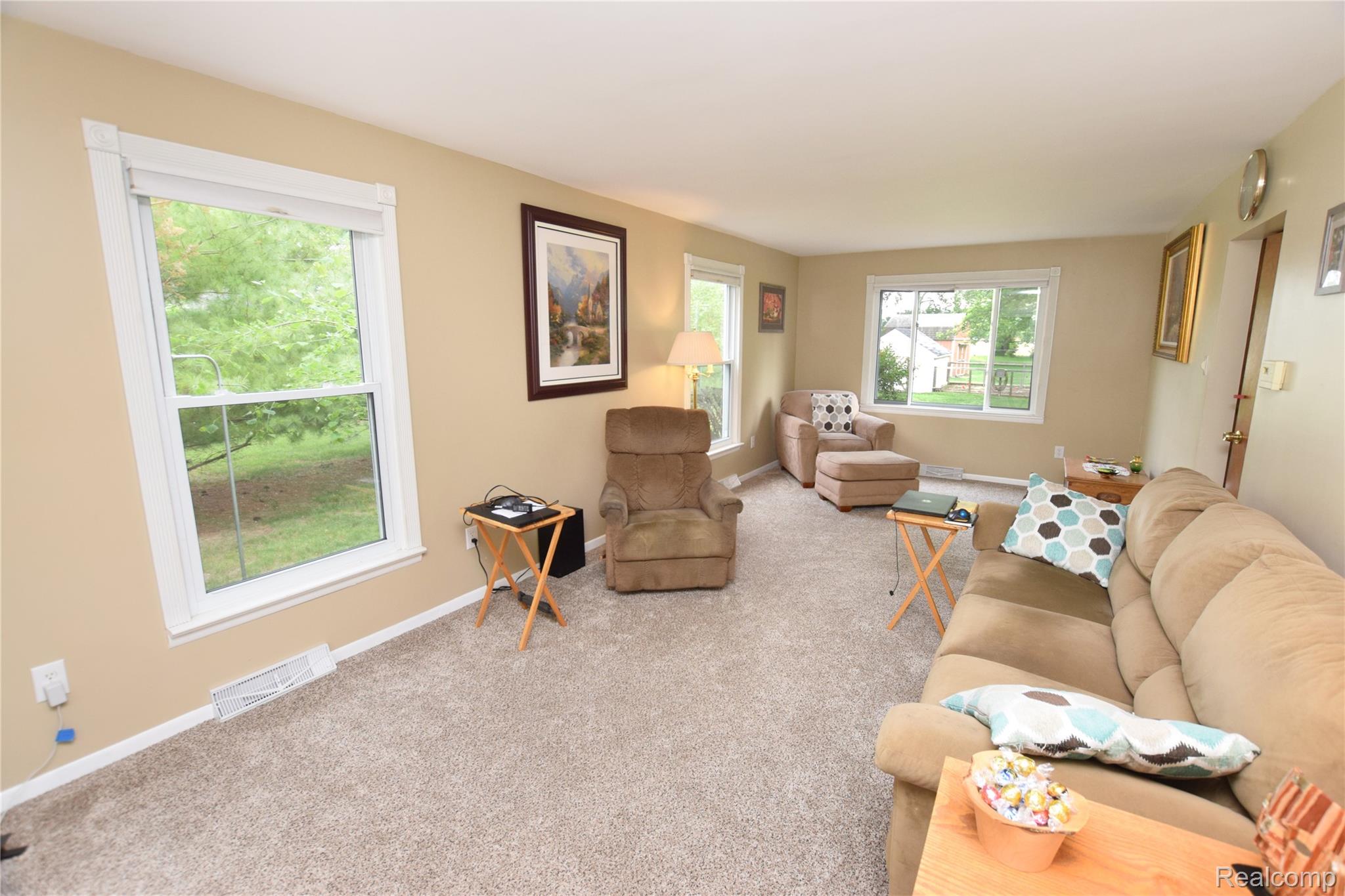 5483 Ameno Lane