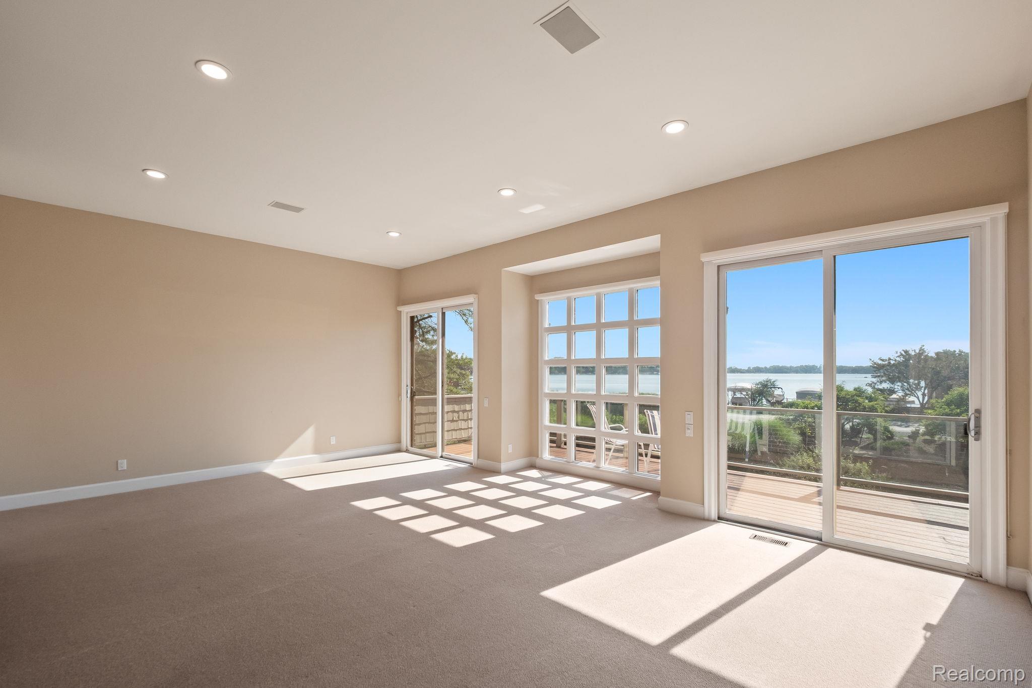 3782 PINE LAKE KNOLL Drive