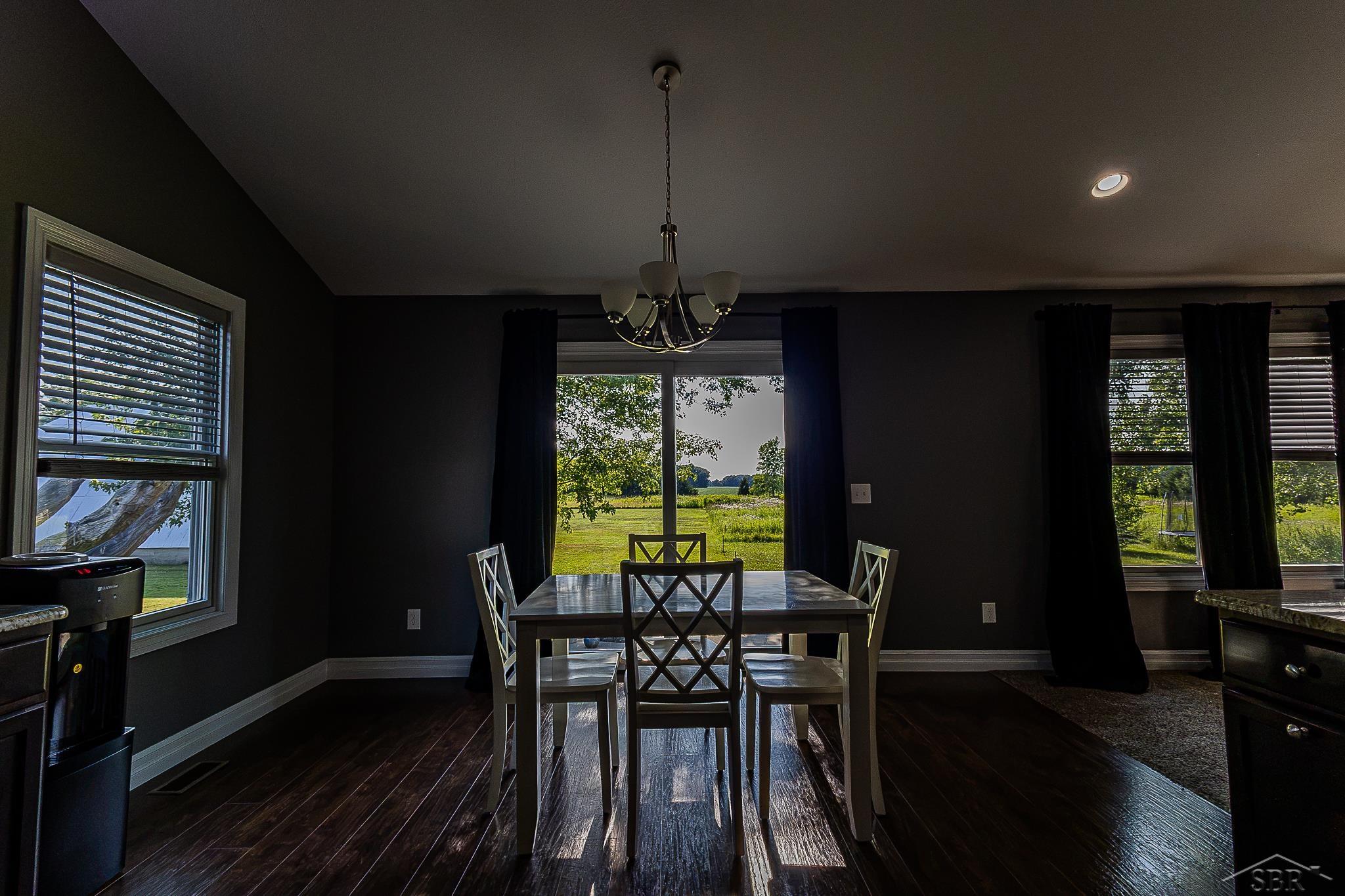 2597 N Hemlock Road