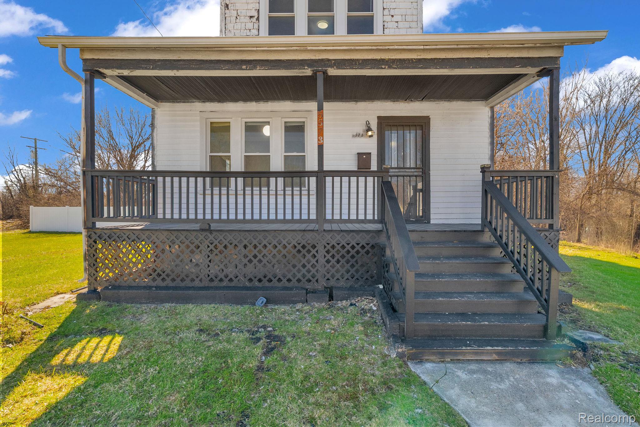 5573 Montclair Street