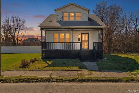 5573 Montclair Street Detroit City MI 48213