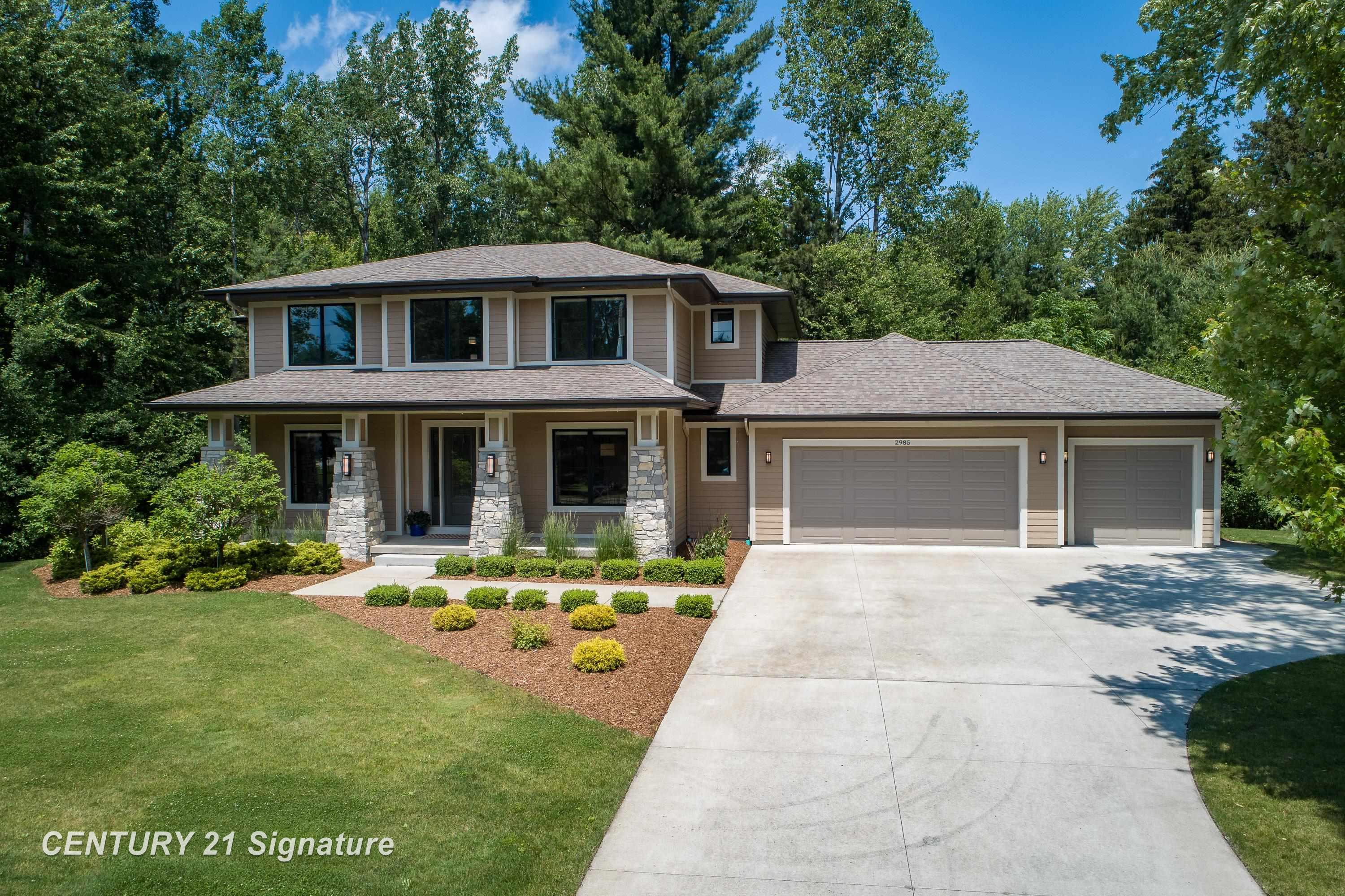 2985 E Iron Woods Pass