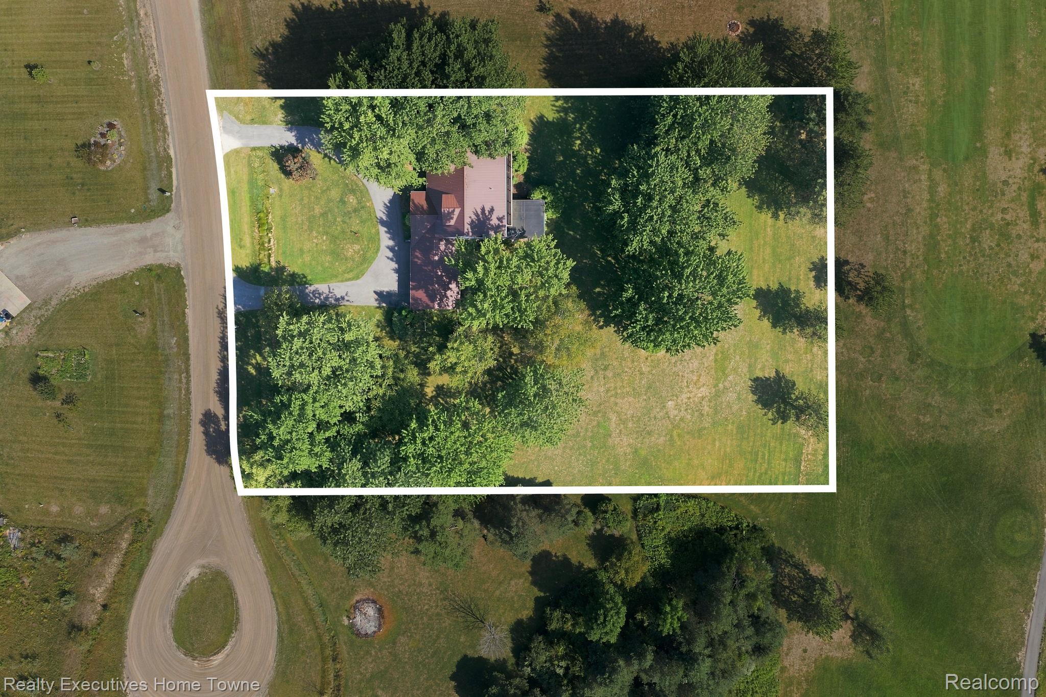 5593 Fairway Lane
