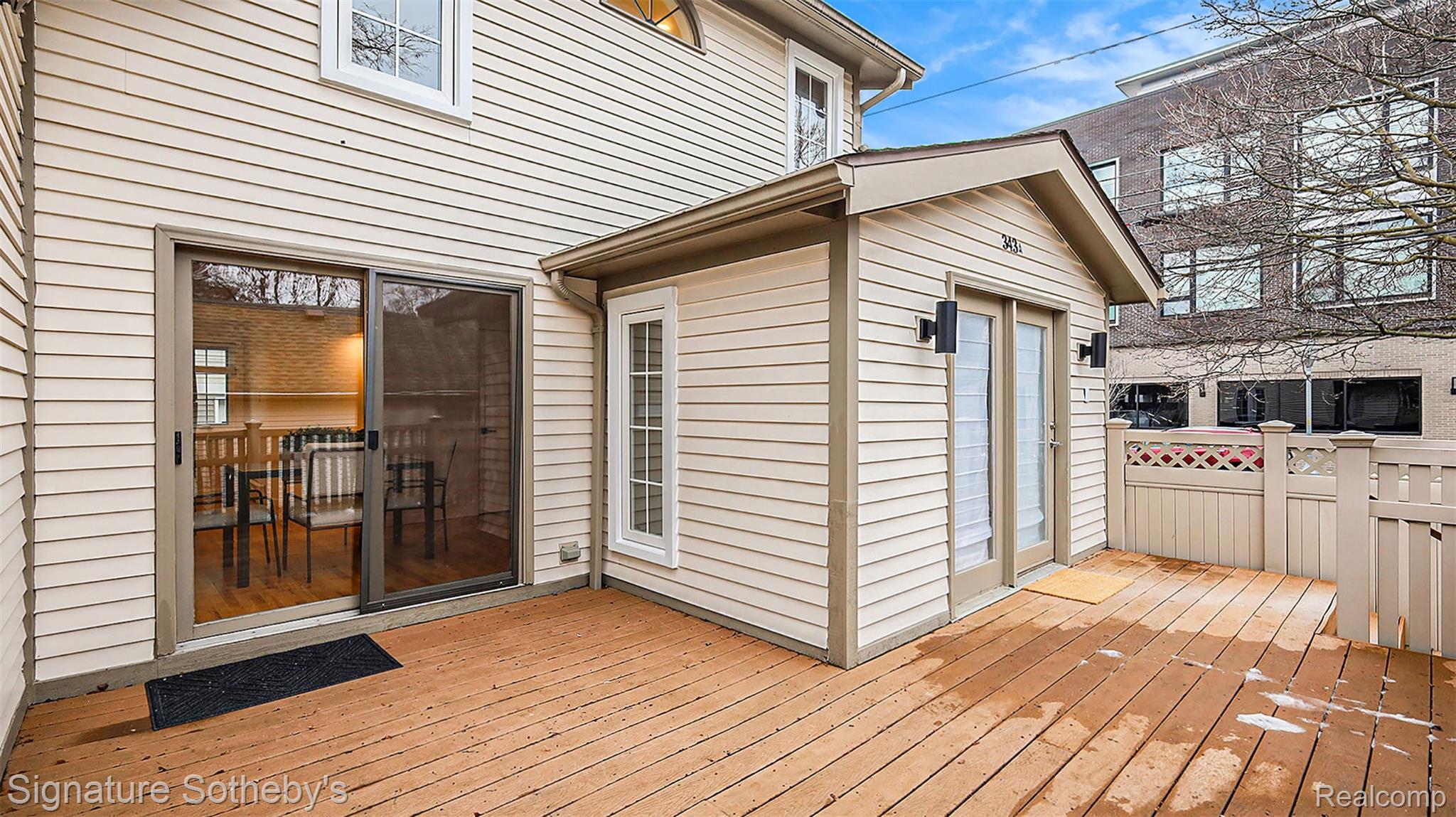 343 Elm Street A