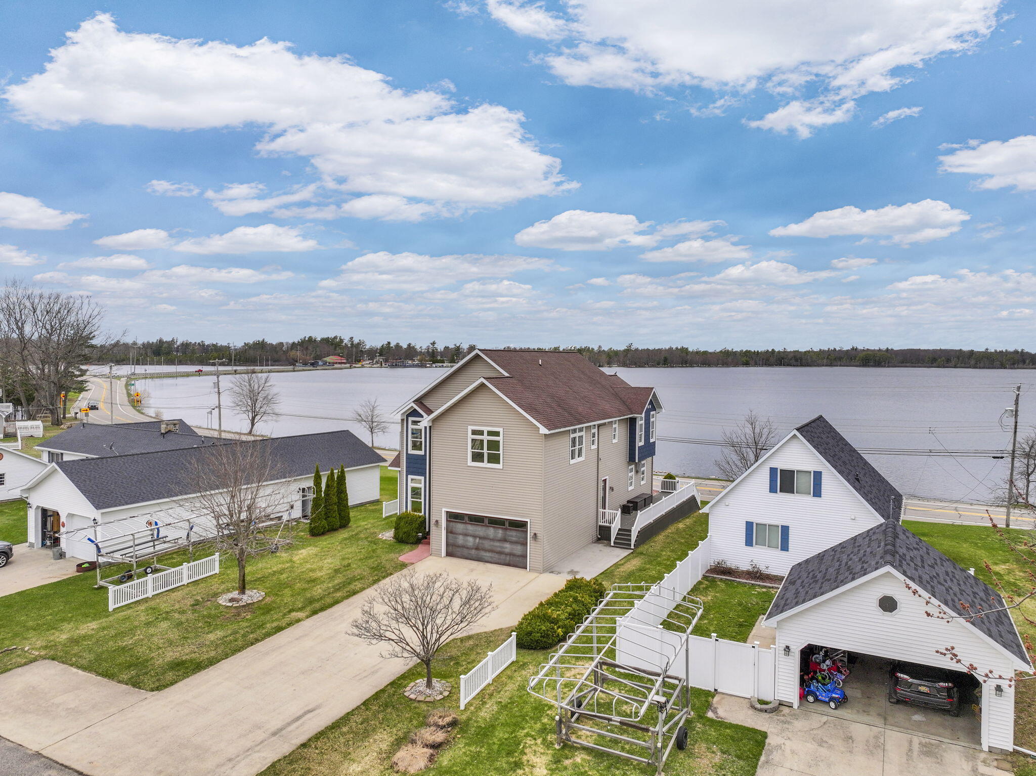 2121 Sunnyside Drive