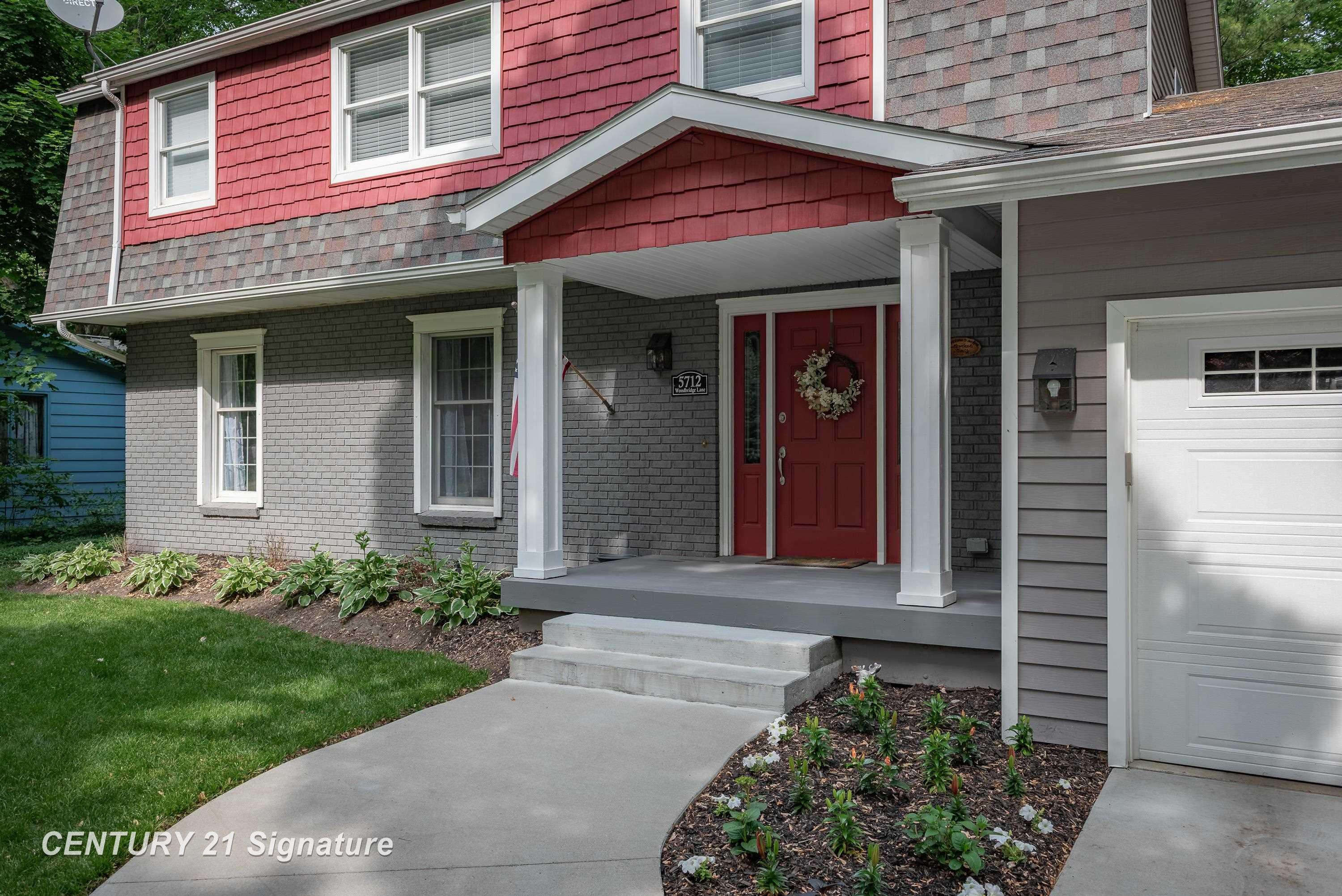 5712 Woodbridge Lane