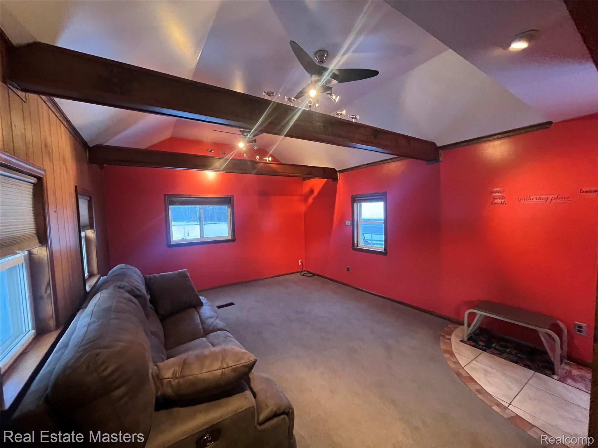 5117 Ravenswood Road