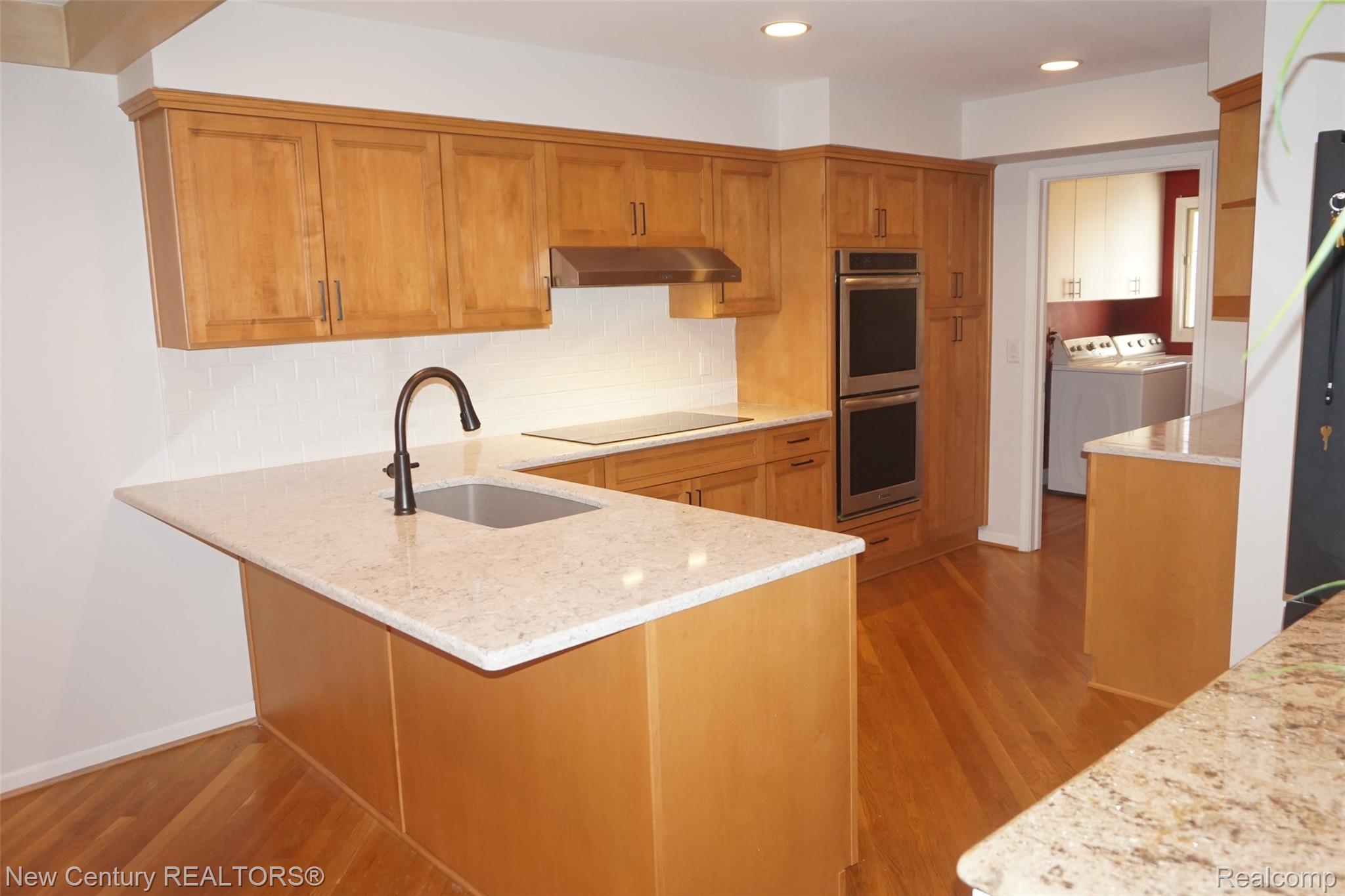 2474 Hickory Glen Drive 22