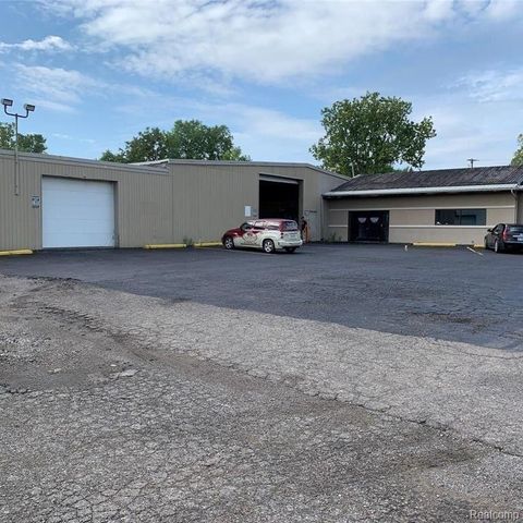 2632 Lippincott Boulevard Flint City MI 48507