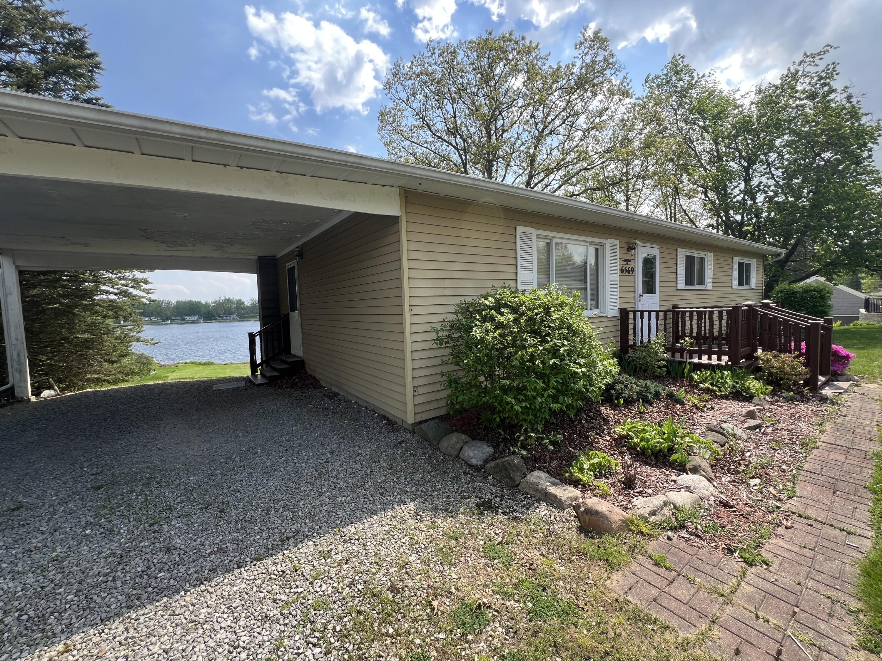 6569 Bird Lake Rd S Road S