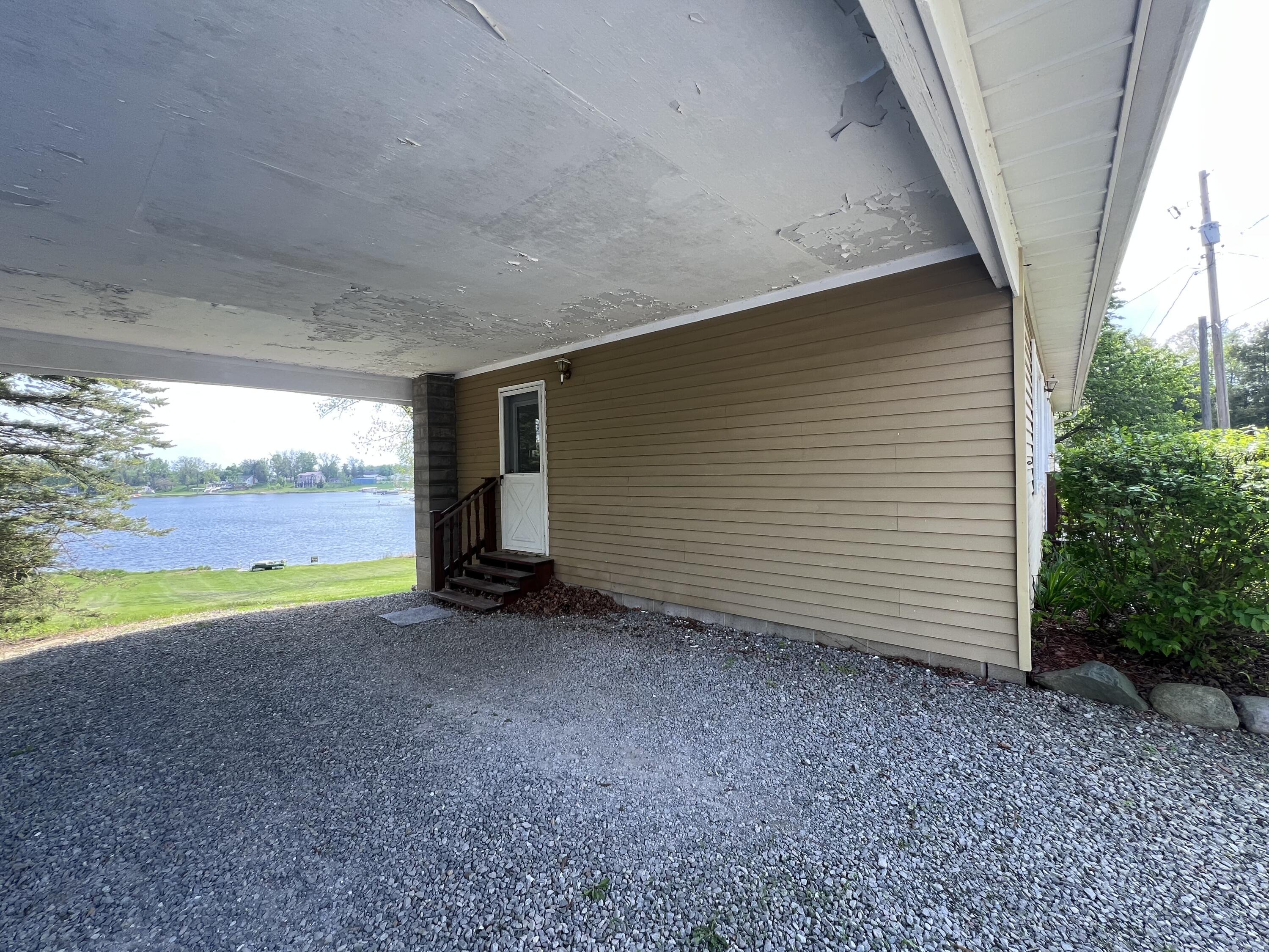 6569 Bird Lake Rd S Road S