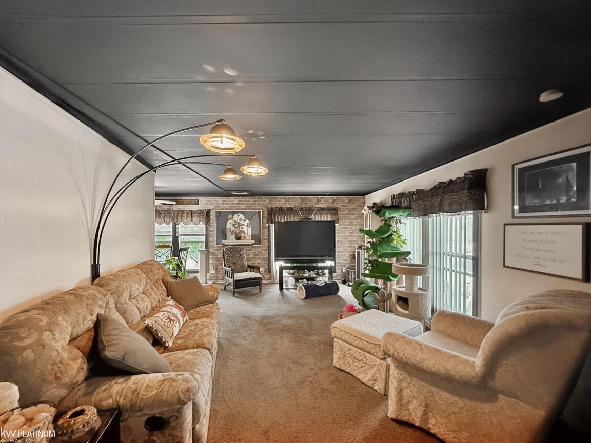21204 La Porte Circle