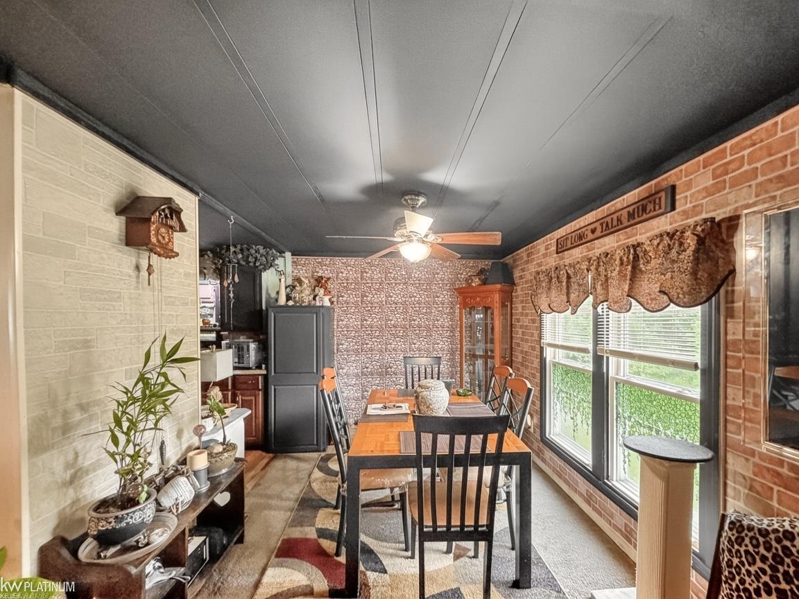 21204 La Porte Circle