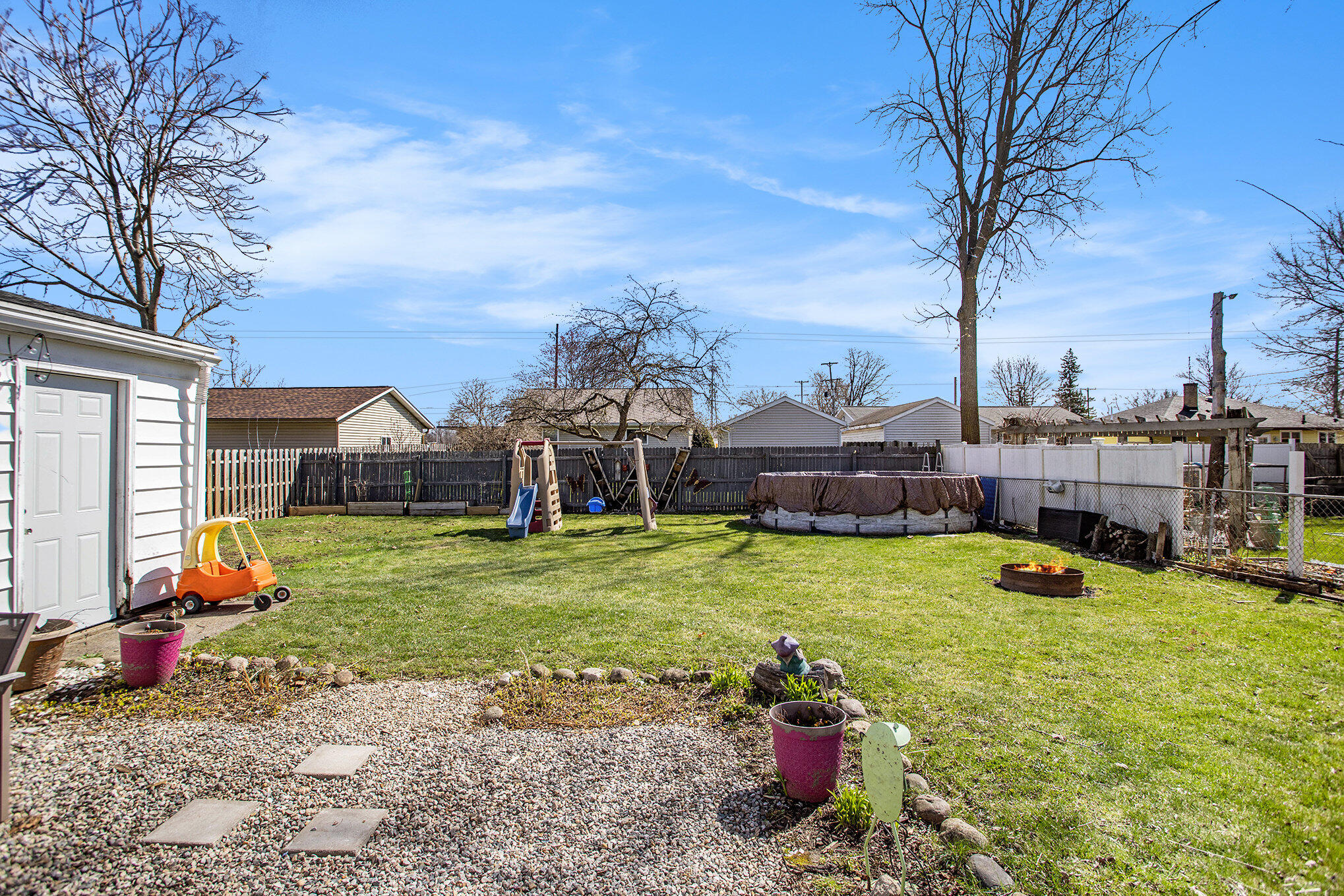 KalamazooCharterTownship_Kalamazoo, Michigan 49048, United States, 2 Bedrooms Bedrooms, ,1 BathroomBathrooms,Residential,Pending,99419