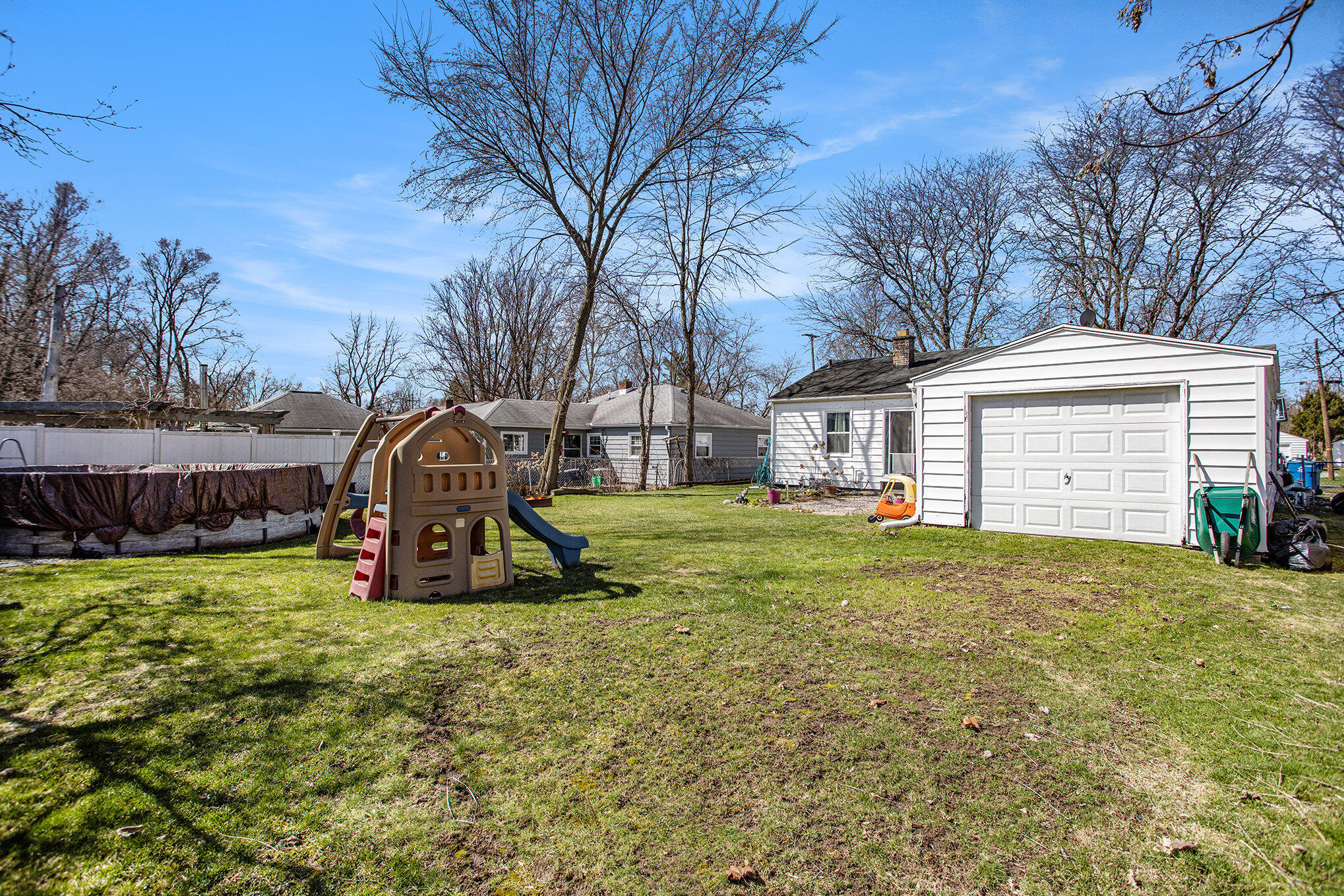 KalamazooCharterTownship_Kalamazoo, Michigan 49048, United States, 2 Bedrooms Bedrooms, ,1 BathroomBathrooms,Residential,Pending,99419