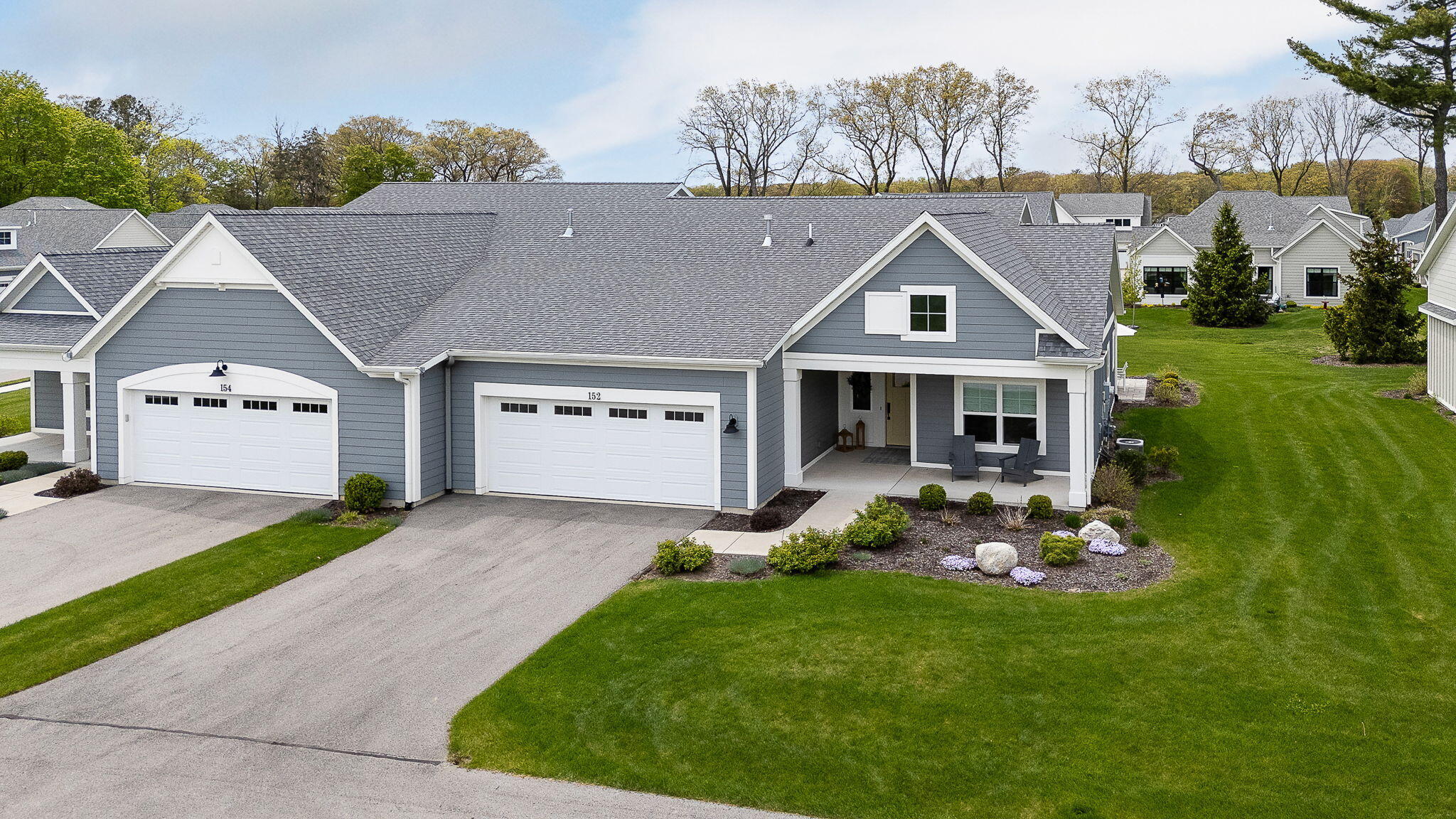 152 Jeans Meadow Court