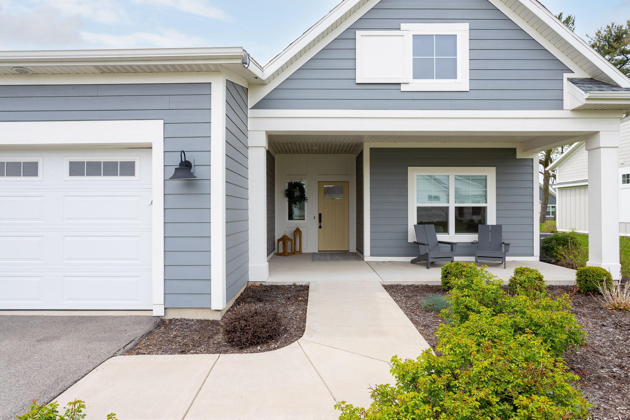 152 Jeans Meadow Court