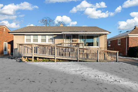 25534 Normandy Street Roseville City MI 48066