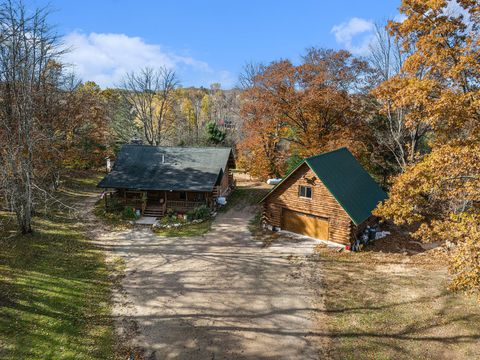 15778 Peters Farm Road Norman Township MI 49644