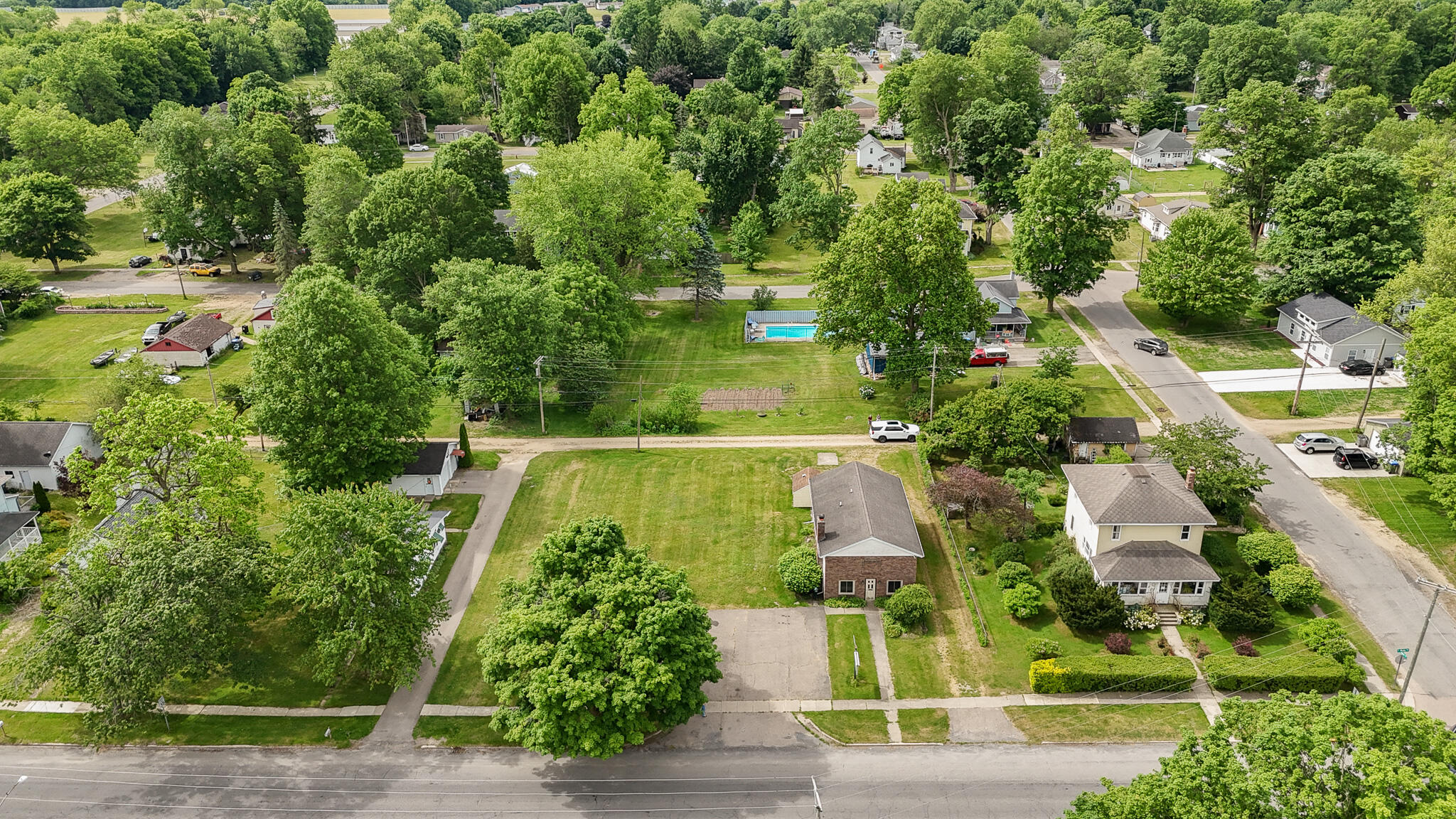 418 E Main Street