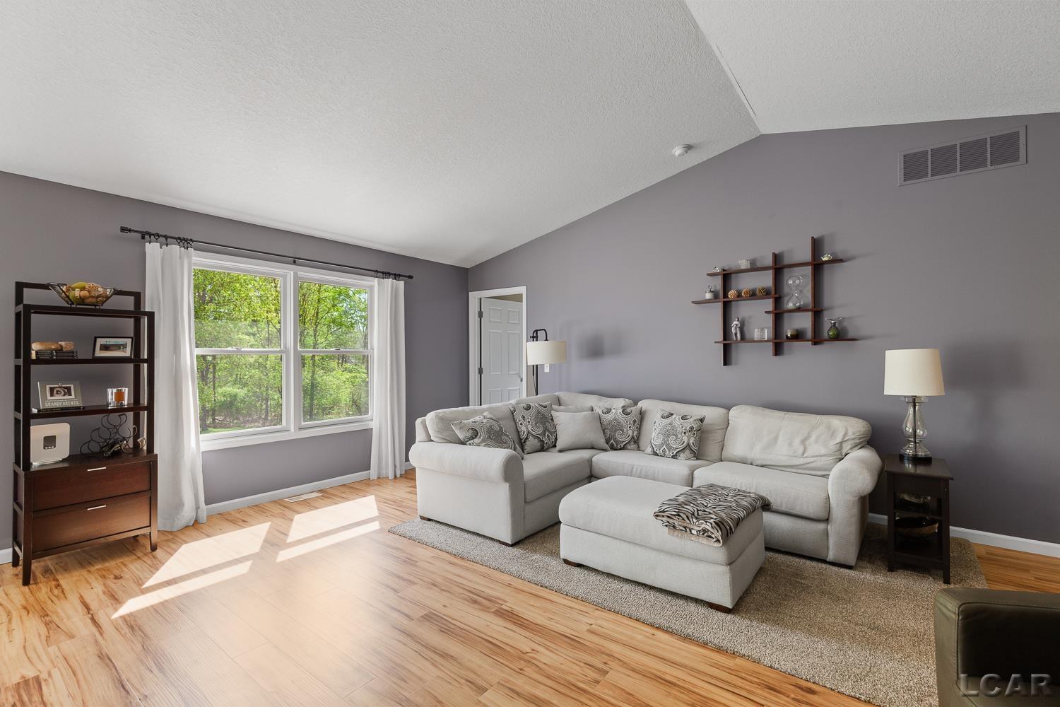 3288 Aspen Trail