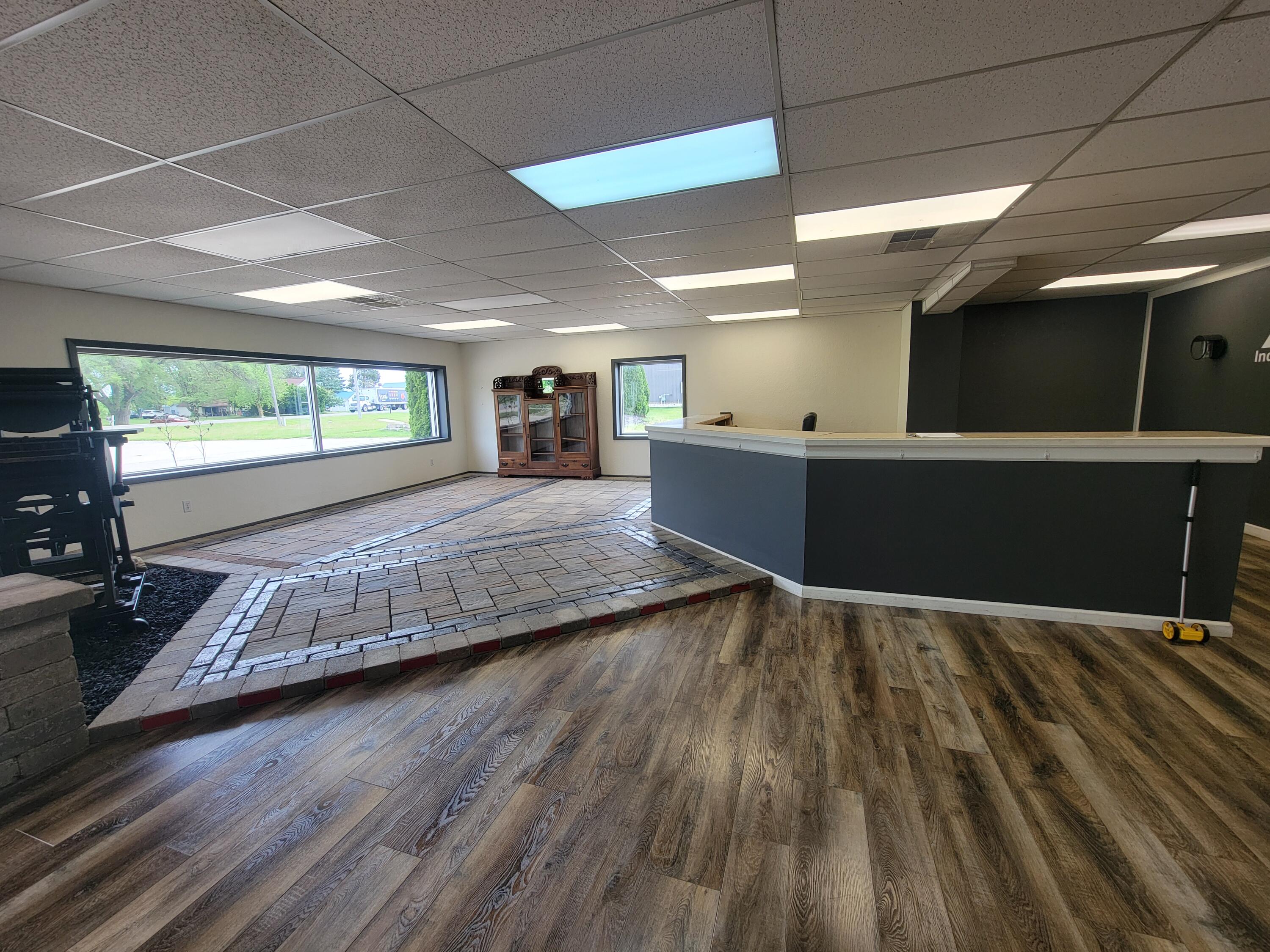 729 E Chicago Street