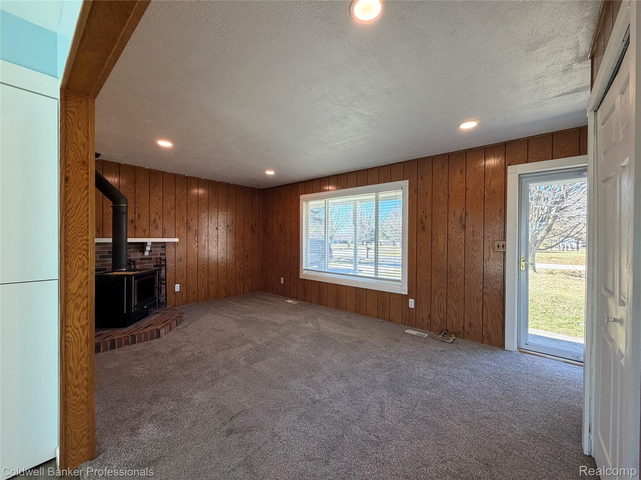 152 Crooked Limb Drive