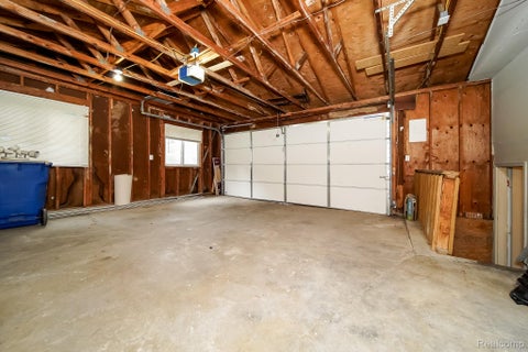 Tiny photo for 819 Woodingham Avenue, Waterford Charter Township, MI 48328 (MLS # 20261083279)
