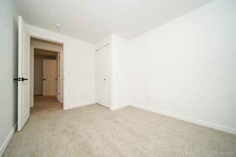 Tiny photo for 819 Woodingham Avenue, Waterford Charter Township, MI 48328 (MLS # 20261083279)