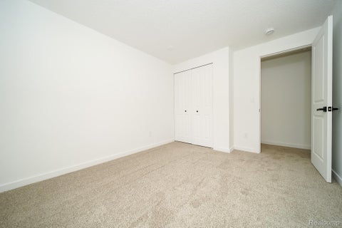 Tiny photo for 819 Woodingham Avenue, Waterford Charter Township, MI 48328 (MLS # 20261083279)