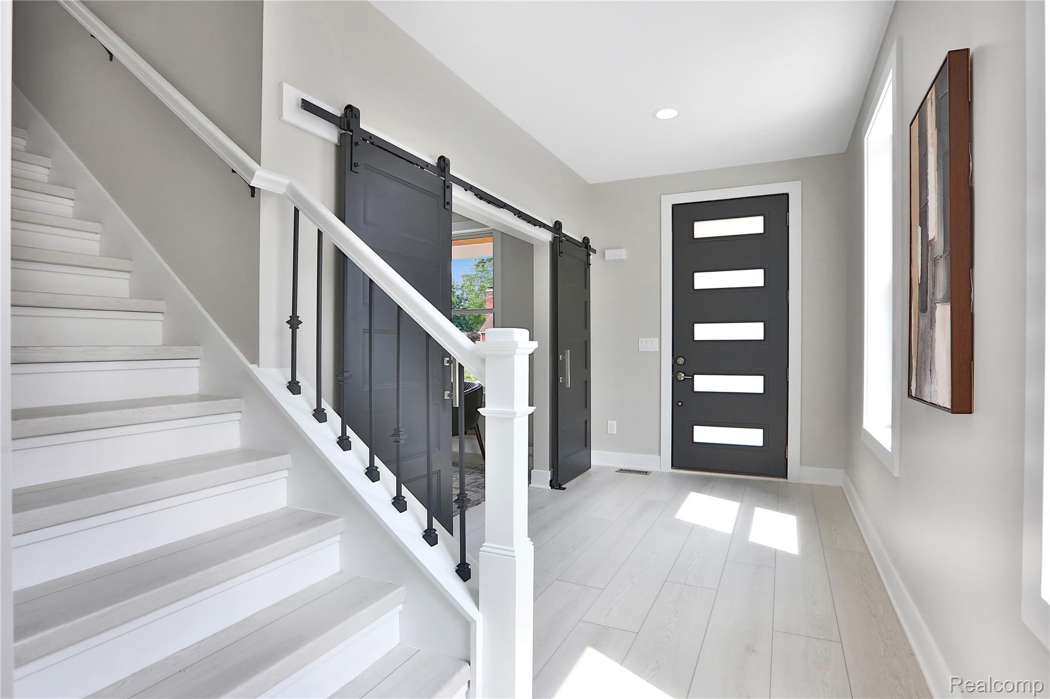 1338 S Harvey