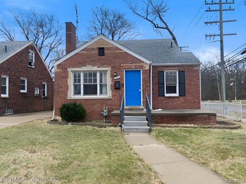 Photo of 18904 Mallina Street, Detroit City, MI 48236 (MLS # 20261016413)
