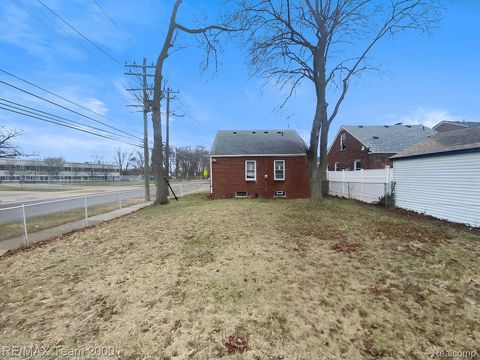 Tiny photo for 18904 Mallina Street, Detroit City, MI 48236 (MLS # 20261016413)
