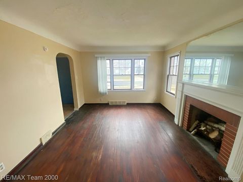 Tiny photo for 18904 Mallina Street, Detroit City, MI 48236 (MLS # 20261016413)