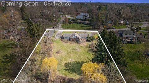 6940 Castle Drive, Bloomfield Charter Township, MI 48301 - #: 20251021370