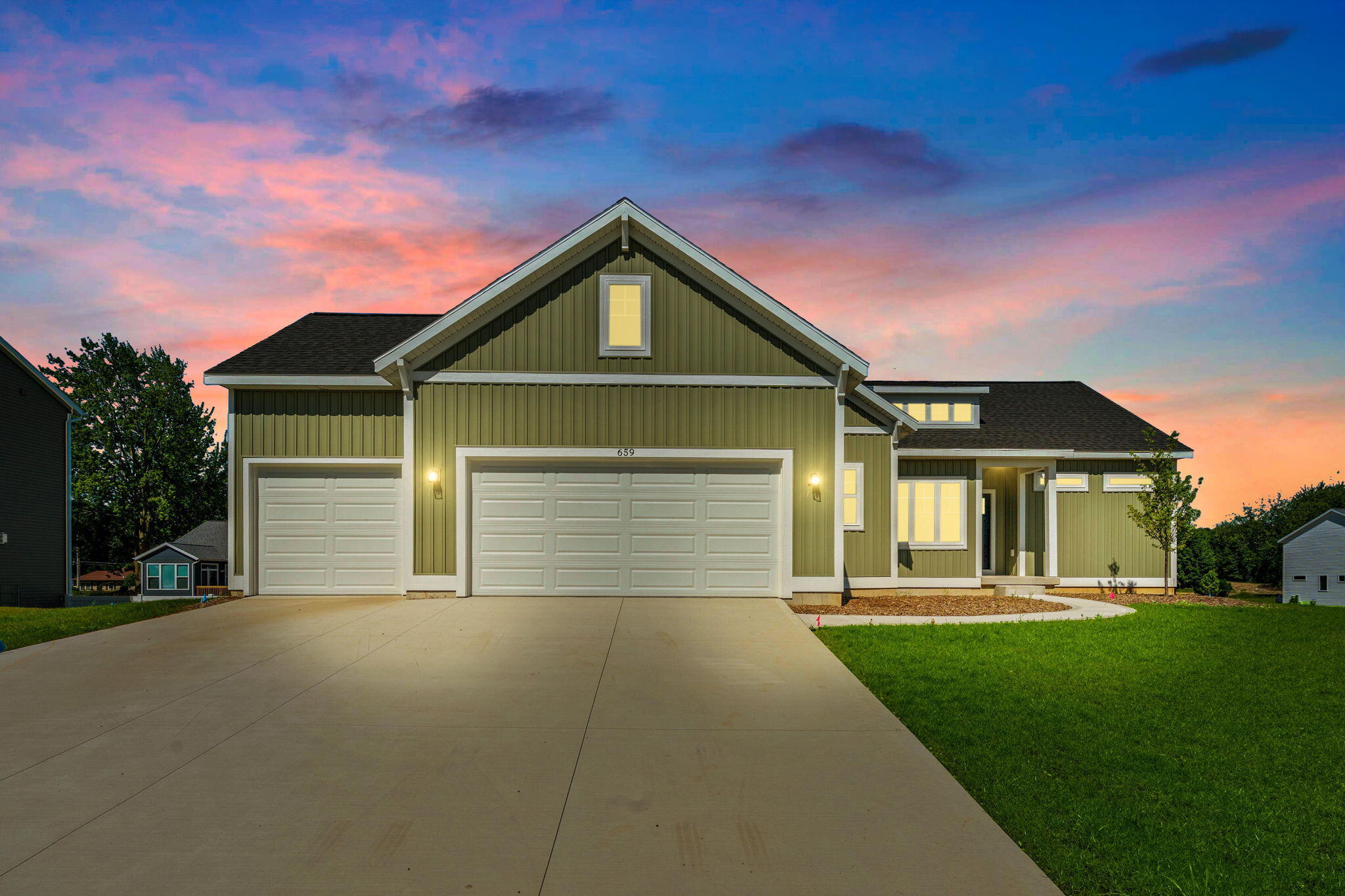 659 Waterford Village Drive NW