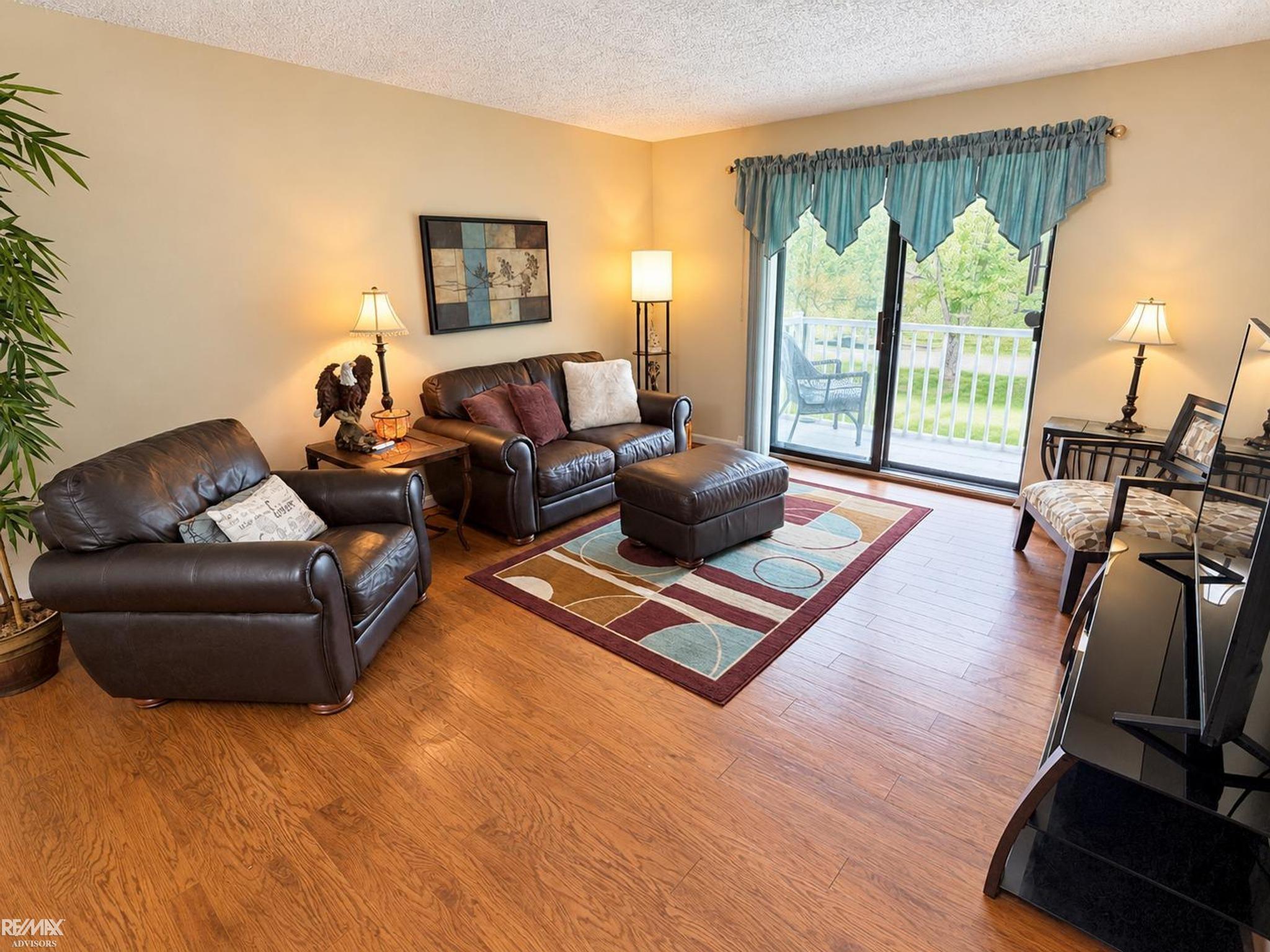 42732 Sheldon Place