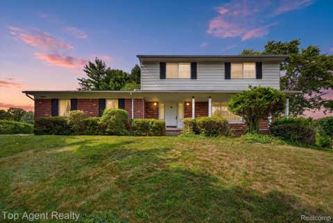 Photo of 6084 Deguise Court, Rochester Hills City, MI 48306 (MLS # 20261064408)