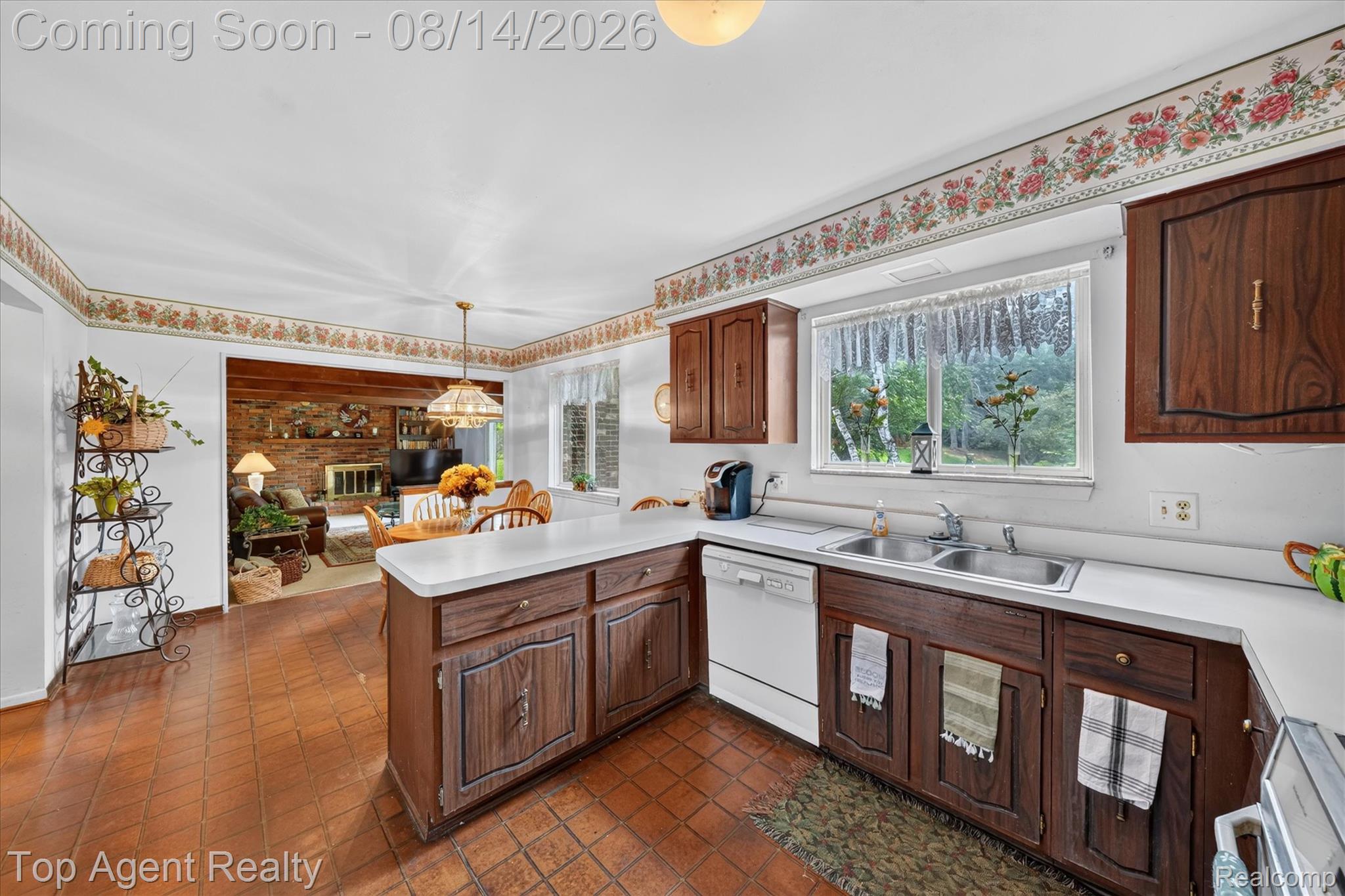 6084 Deguise Court