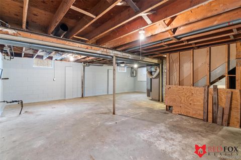 Tiny photo for 713 Leland Street, Flint City, MI 48507 (MLS # 20261016130)