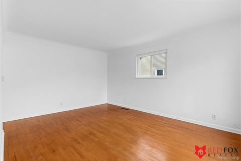 Tiny photo for 713 Leland Street, Flint City, MI 48507 (MLS # 20261016130)