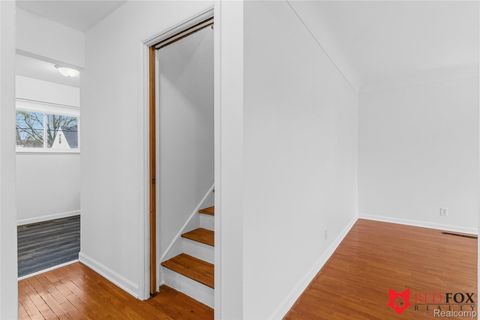 Tiny photo for 713 Leland Street, Flint City, MI 48507 (MLS # 20261016130)