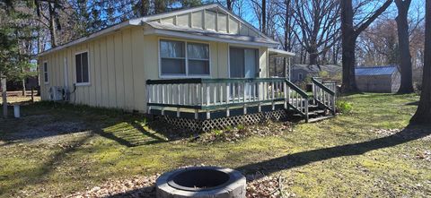 Photo of 11610 Heron Drive, Belvidere Township, MI 48850 (MLS # 72026018780)