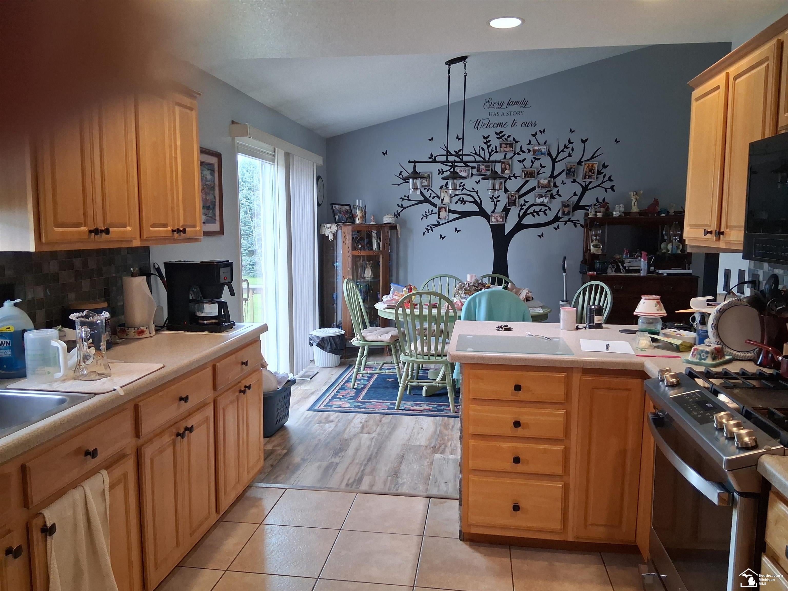 3434 NW Sand Creek Hwy. Highway
