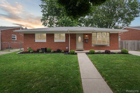 27260 NORMA Drive Warren City MI 48093