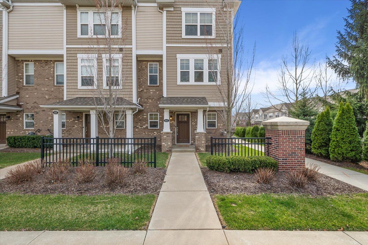 442 N WIXOM Road