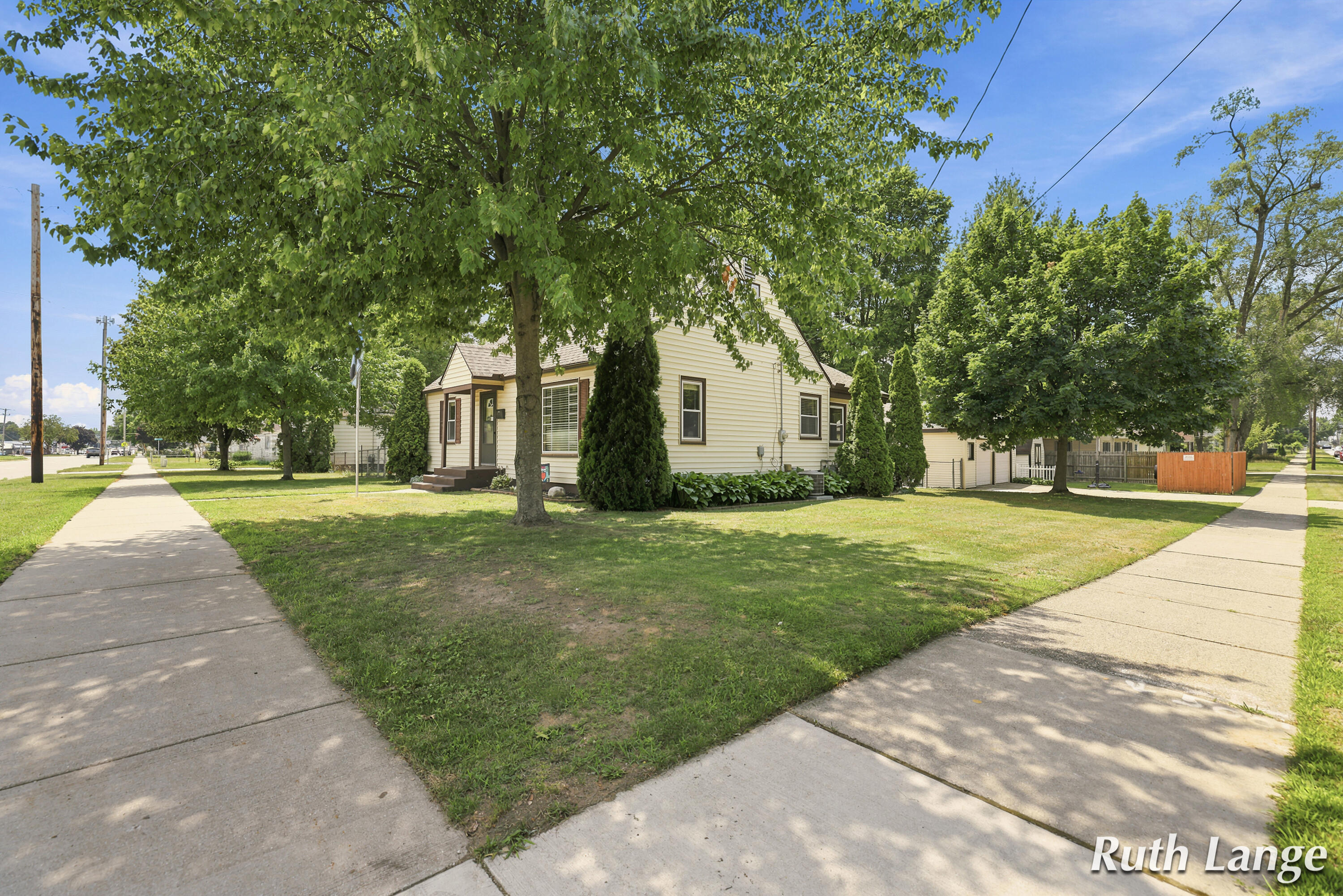 3401 Clyde Park Avenue SW
