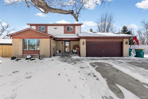 21027 Richard Avenue Brownstown Charter Township MI 48183