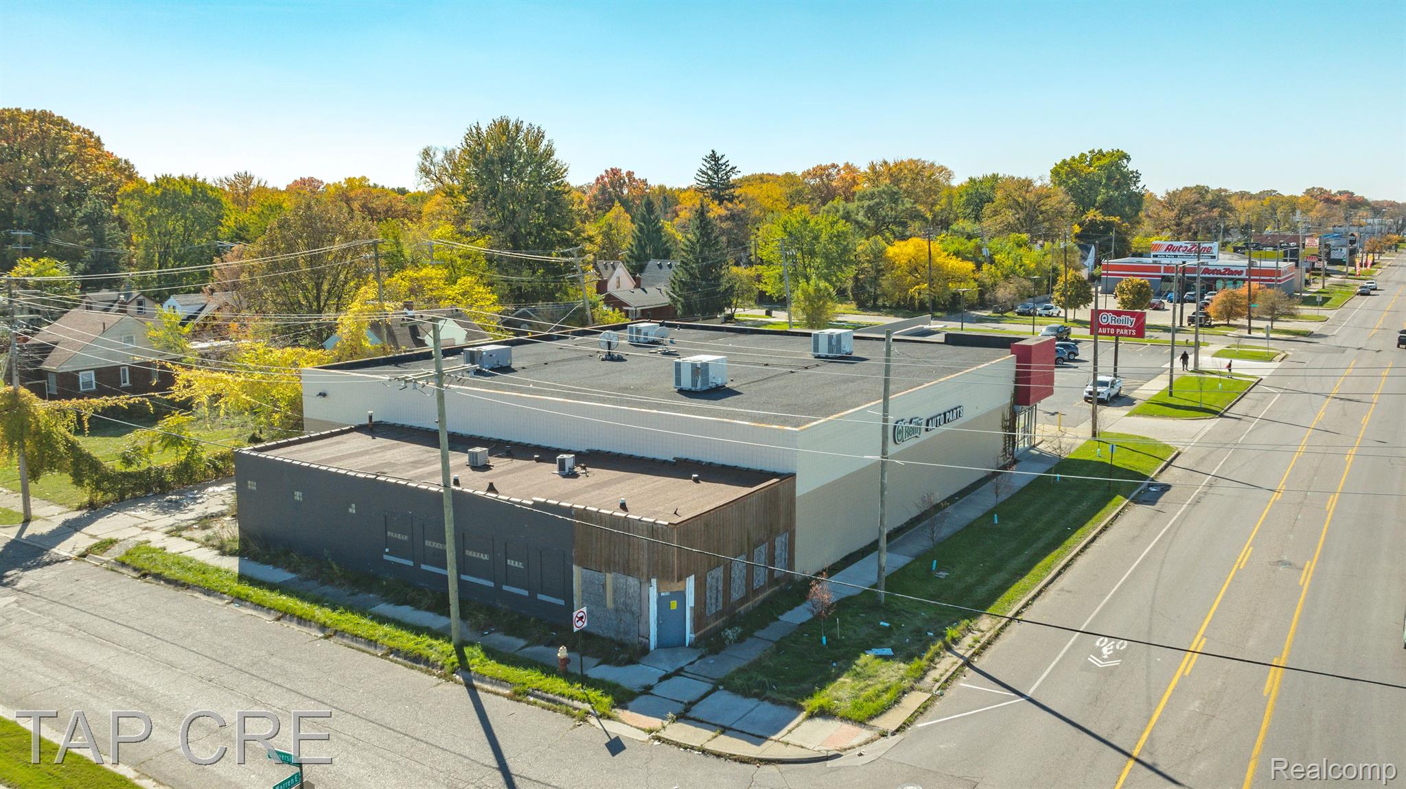 17658 E WARREN Avenue